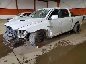 RAM 1500 5.7L 8 2015