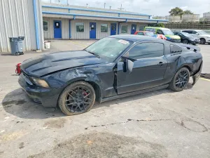 Ford Mustang 3.7L 6 2012