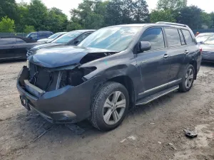 Toyota Highlander 3.5L 6 2013