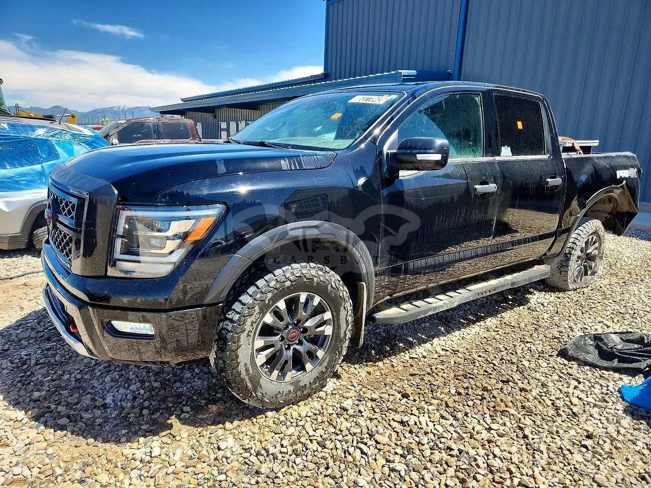 Nissan Titan 5.6L 8 2023