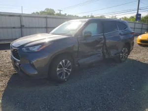 Toyota Highlander 3.5L 6 2020