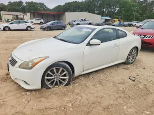 Infiniti G37 3.7L 6 2012
