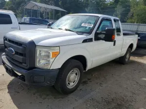 Ford F-250 6.2L 8 2015