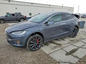 Tesla Model X 2021