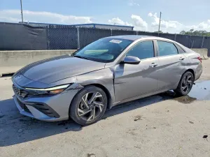 Hyundai Elantra 2.0L 4 2024