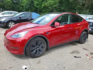 Tesla Model Y 2025