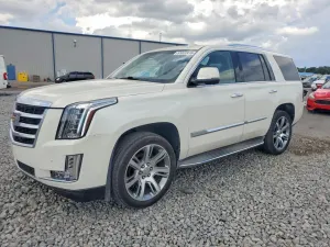 Cadillac Escalade 6.2L 8 2015