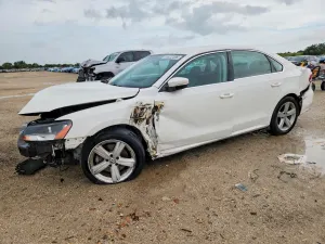 Volkswagen Passat 1.8L 4 2015