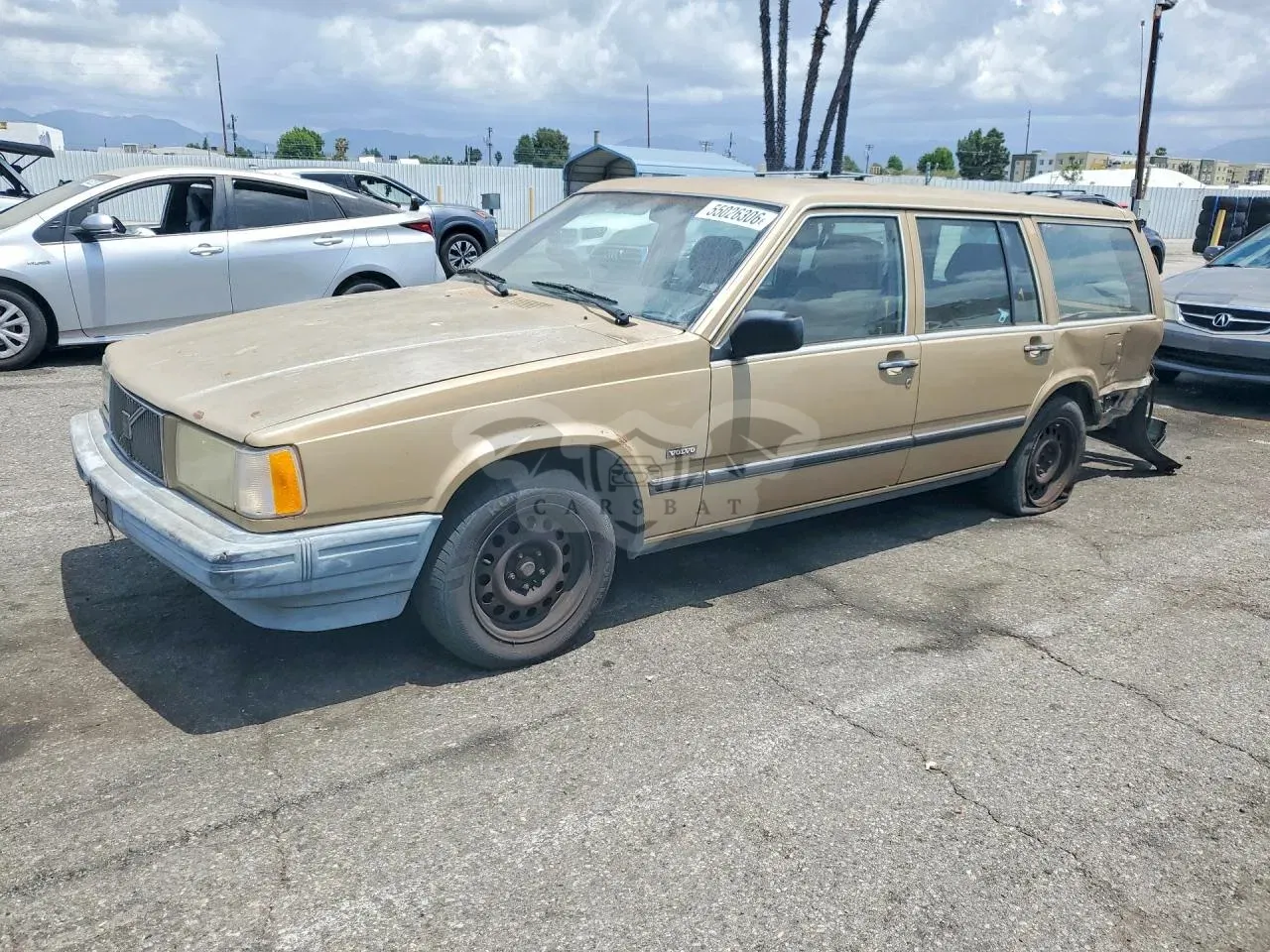 Volvo 740 2.3L 4 1990