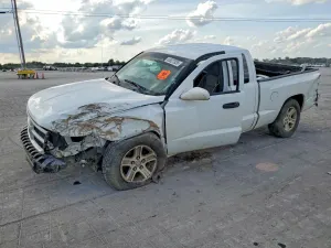 Dodge Dakota 3.7L 6 2011