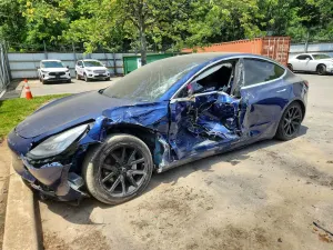 Tesla Model 3 2020