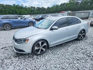 Volkswagen Jetta 2.0L 4 2012