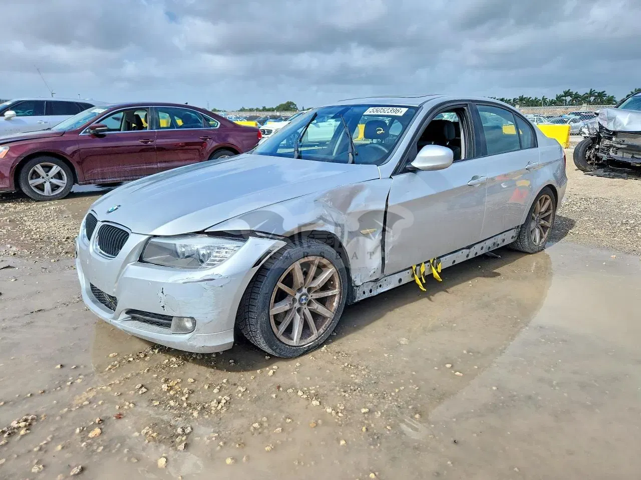 BMW 3 Series 3.0L 6 2011
