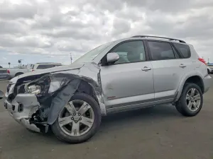 Toyota Rav4 2.5L 4 2011