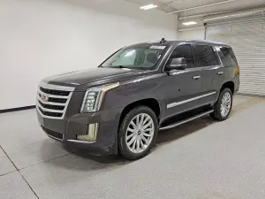 Cadillac Escalade 6.2L 8 2016
