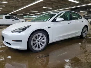 Tesla Model 3 2022