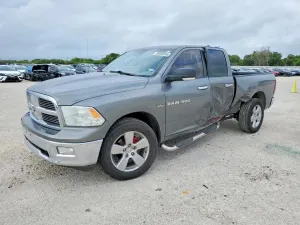 Dodge RAM 5.7L 8 2012