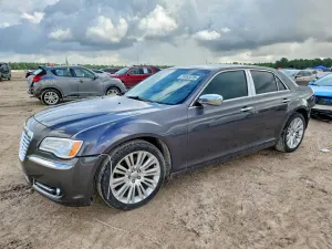 Chrysler 300C 5.7L 8 2013