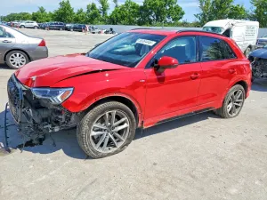 Audi Q3 2.0L 4 2024