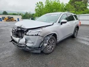 Nissan Pathfinder 3.5L 6 2022