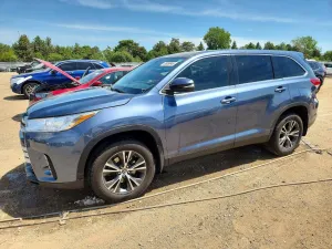 Toyota Highlander 3.5L 6 2019