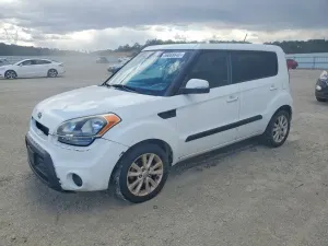 Kia Soul 2.0L 4 2012