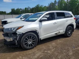 Toyota Highlander 3.5L 6 2017