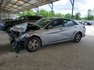 Hyundai Elantra 2.0L 4 2021
