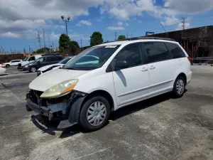 Toyota Sienna 3.3L 6 2006