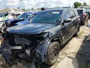 Ford Explorer 3.3L 6 2023