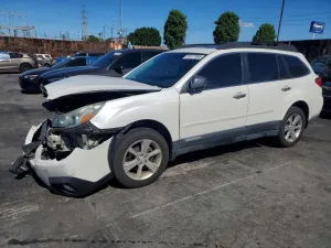 Subaru Outback 2.5L 4 2013