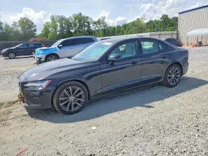 Volvo S60 2.0L 4 2021
