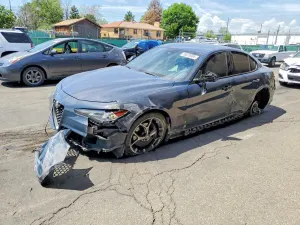 Alfa Romeo Giulia 2.0L 4 2019