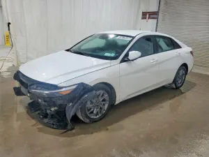 Hyundai Elantra 2.0L 4 2024