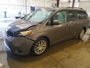 Toyota Sienna 3.5L 6 2011