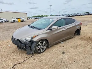 Hyundai Elantra 1.8L 4 2015