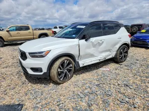 Volvo XC40 2.0L 4 2021