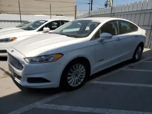 Ford Fusion SE HYBRID 2.0L 4 2013