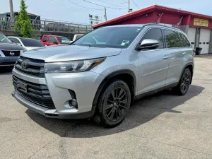 Toyota Highlander 3.5L 6 2019
