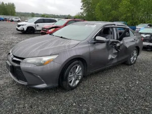 Toyota Camry LE 2.5L 4 2016
