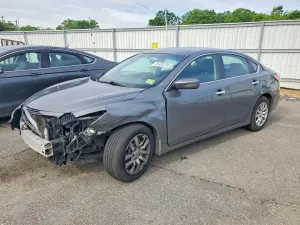 Nissan Altima 2.5L 4 2015