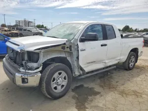 Toyota Tundra 5.7L 8 2020