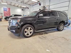Chevrolet Suburban 5.3L 8 2015