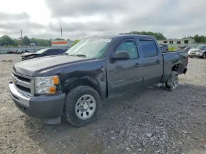 Chevrolet Silverado 1500 4.8L 8 2011