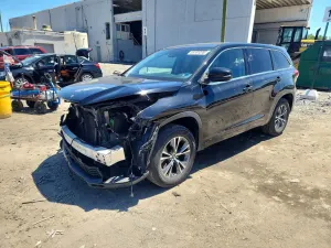 Toyota Highlander 2.7L 4 2017