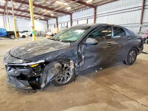 Hyundai Elantra 2.0L 4 2024