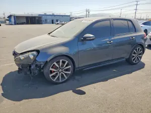 Volkswagen Golf 2.0L 4 2014