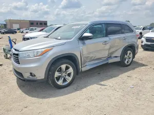 Toyota Highlander 3.5L 6 2014