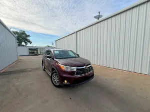 Toyota Highlander 3.5L 6 2015