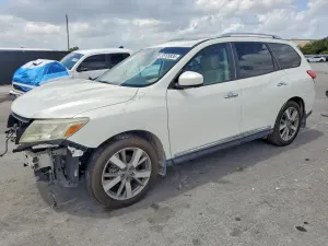 Nissan Pathfinder 3.5L 6 2015